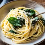 Spaghetti mit Spinat Frischk&auml;se-Sauce
