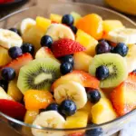 Obstsalat mit klassischem Dressing